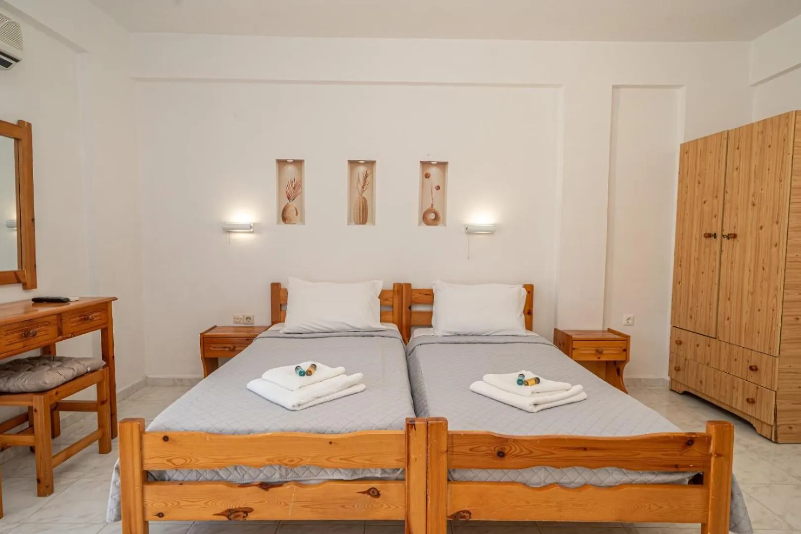 Fiore Di Mare Studios Lassi  Apartment
